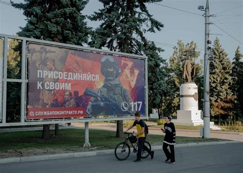 8 am cst is what time est|Russia Seeks to Turn Humbling Incursion Into Military Gains.